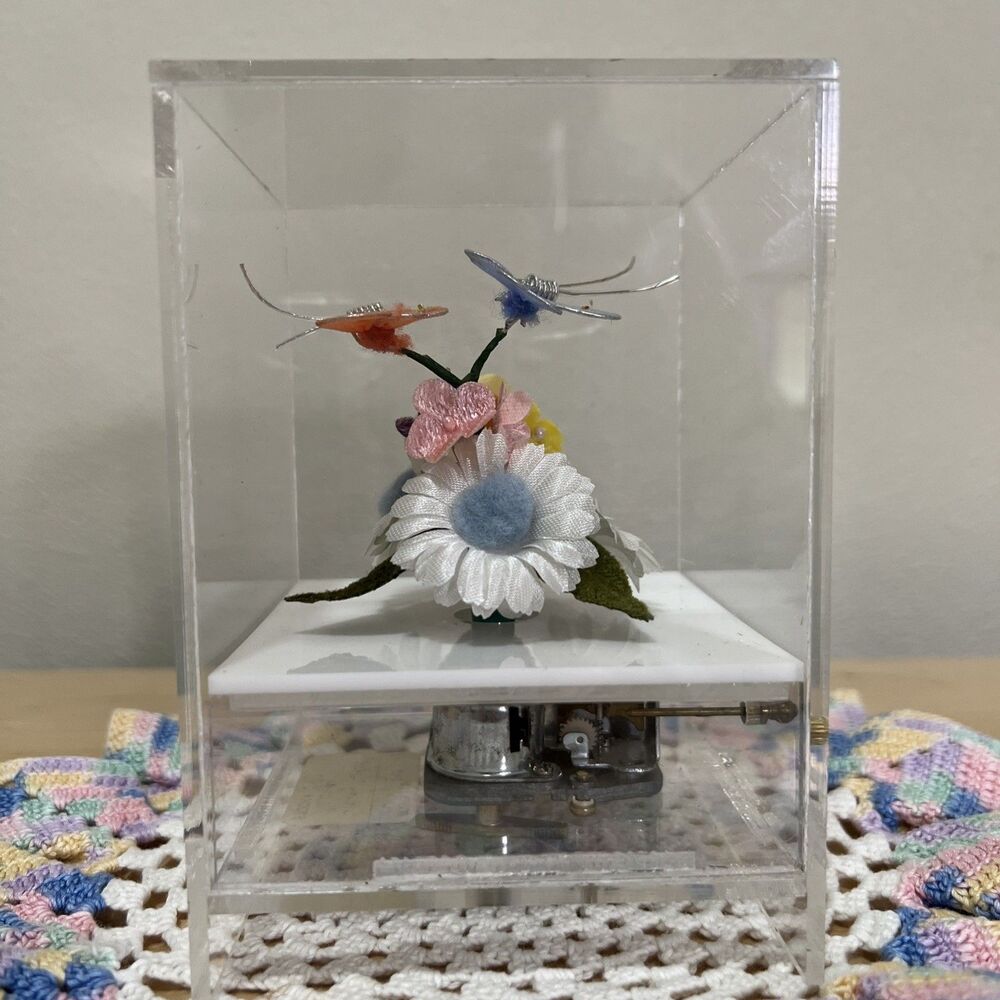 Van Horn Hayward Vintage Butterfly Lucite Music Box Clear Whimsy Spring